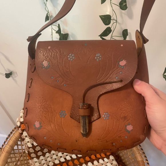 Vintage Tooled Floral Braided Leather Crossbody Bag - Picture 10 of 10